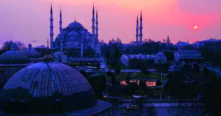 Turisti ad Istanbul con la Museum Pass Istanbul Card Turisti ad Istanbul con la Museum Pass Istanbul Card