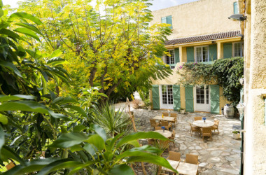 2010 Un Auberge familiare ed accogliente, ideale per visitare la Corsica