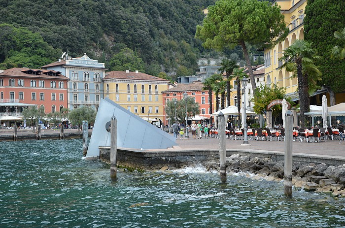 Cosa vedere a Riva del Garda l lungolago Marinai d'Italia