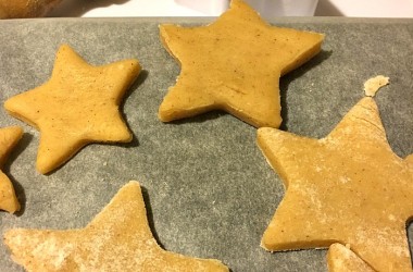 I biscotti di Natale hanno la forma di dolci stelline