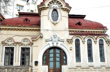 Architettura di Bucarest che non ti aspetti