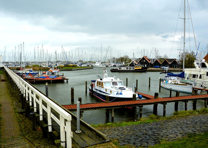 la marina del villaggio olandese di Hindeloopen