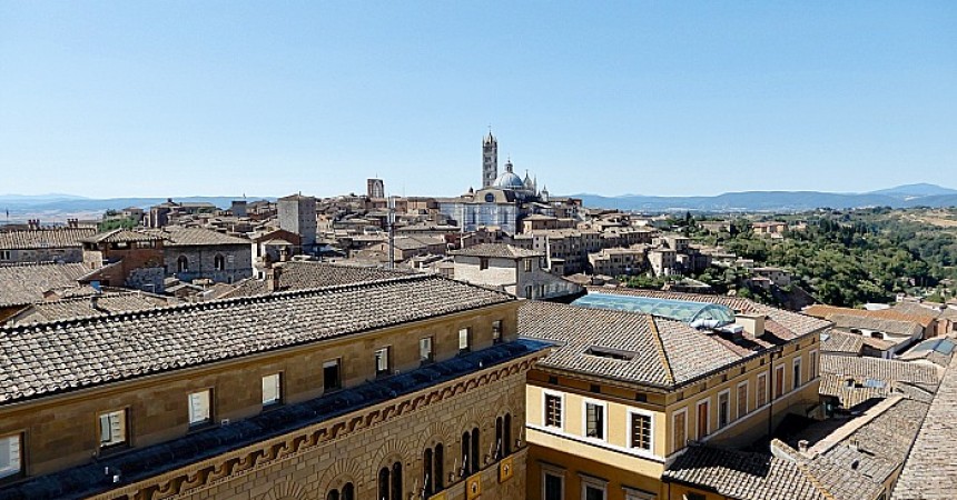 A Siena visitare Palazzo Salimbeni è possibile!