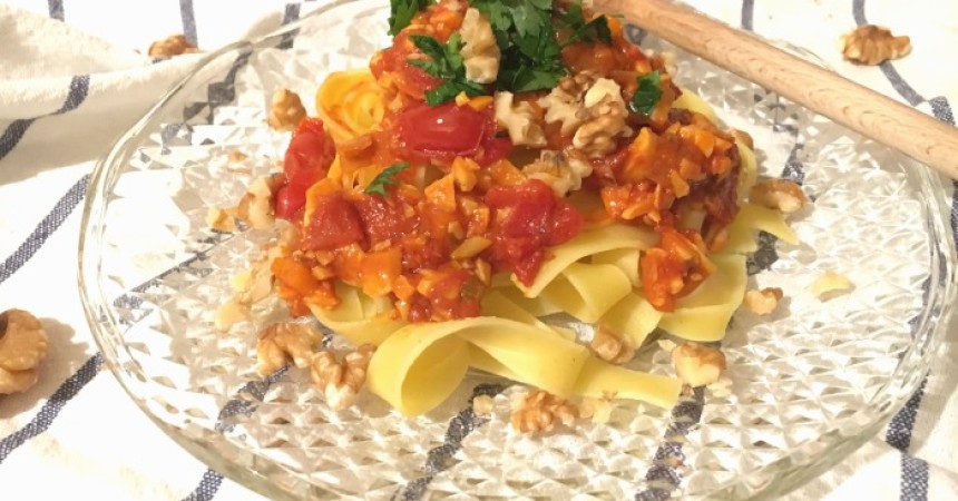 Mangio sano: un bel piatto di pasta con il ragù di lupini