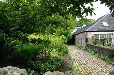 A Edimburgo trova pace nel giardino di Dunbar’s Close