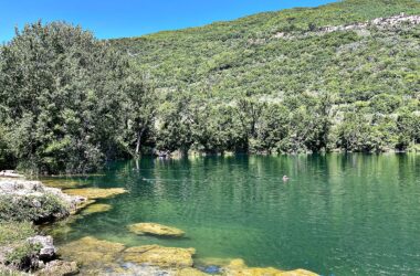 Visitare il Lago di Paterno: un profondo lago balneabile