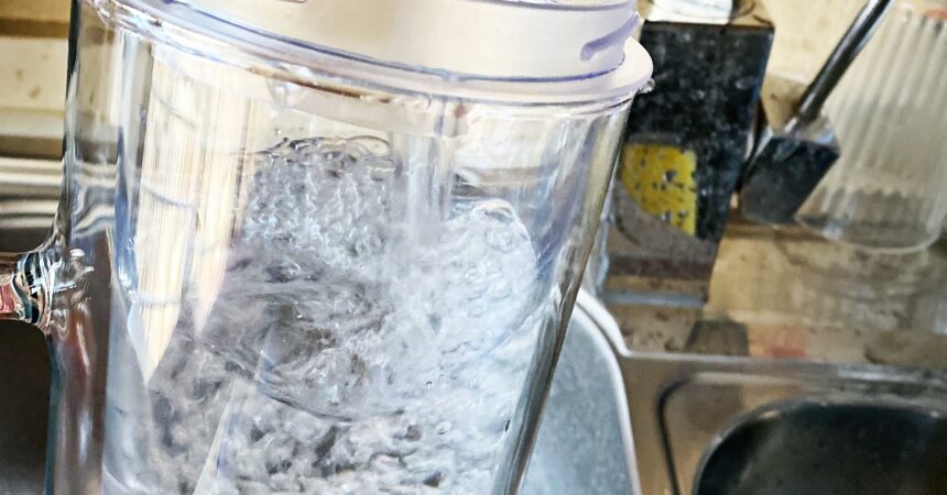 Caraffa filtrante Waterdrop: è realmente utile?