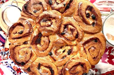 La ricetta facile dei cinnamon rolls: dolcetti scandinavi perfetti per l’autunno