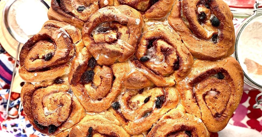 La ricetta facile dei cinnamon rolls: dolcetti scandinavi perfetti per l’autunno